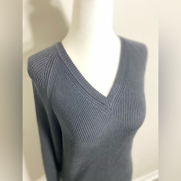 Large JEANNE PIERRE Black Cotton Long Sleeve Ribbed Sweater - Picture 3 of 5